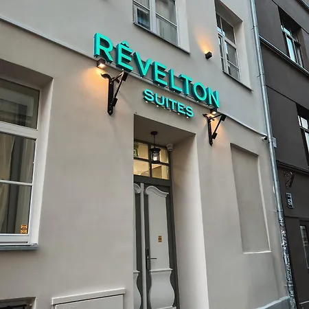 Revelton アパートホテル